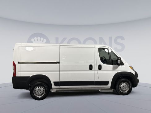 Used 2025 RAM ProMaster 2500 w/ U-Haul Equipment Group FWD image 8