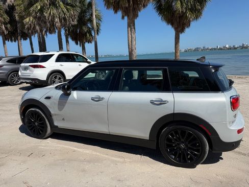 Used 2019 MINI Cooper Clubman ALL4 AWD/4WD image 2