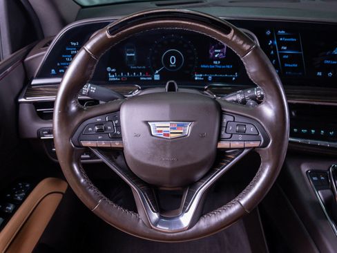 Used 2023 Cadillac Escalade ESV Sport w/ LPO, ONYX Package AWD/4WD image 16