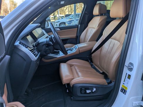 Used 2021 BMW X7 xDrive40i w/ Executive Package image 26