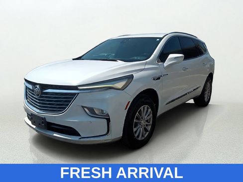 Used 2022 Buick Enclave Essence FWD image 3