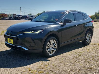 Used 2021 Toyota Venza XLE w/ Softex Package