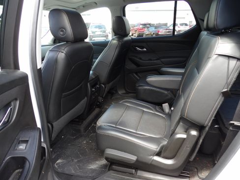 Used 2019 Chevrolet Traverse Premier AWD/4WD image 8