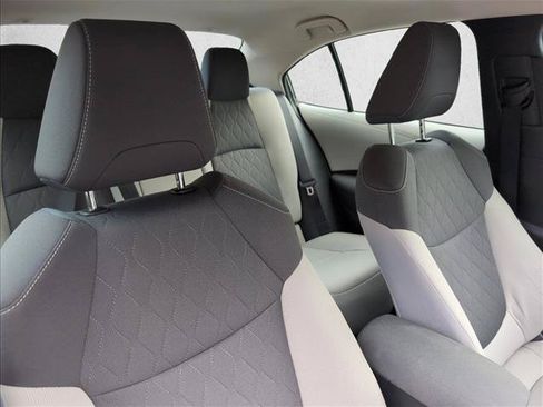 Used 2020 Toyota Corolla LE FWD image 23