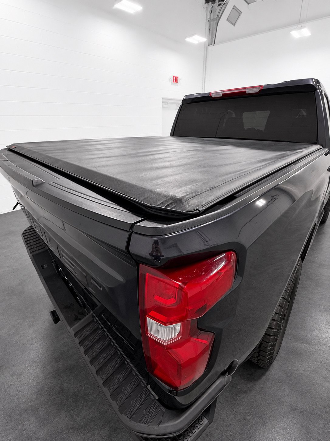 Used 2023 Chevrolet Silverado 1500 RST w/ LPO, Dark Essentials Package AWD/4WD image 3