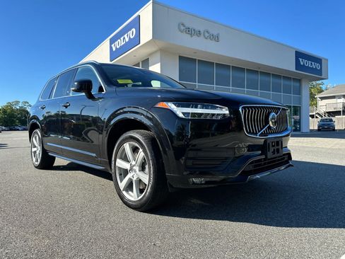 Used 2023 Volvo XC90 B5 Core w/ Climate Package AWD/4WD image 3