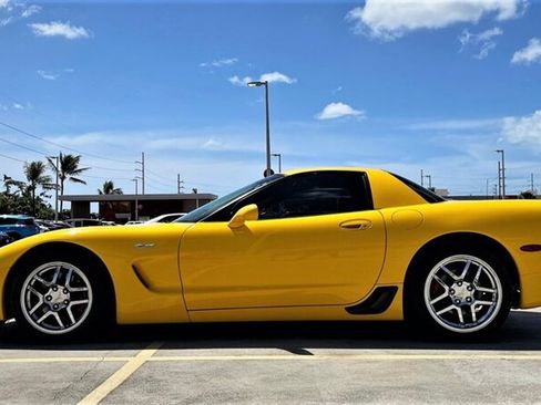 Used 2003 Chevrolet Corvette Z06 w/ Memory Package, 3 Drivers RWD image 2
