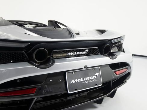 Used 2020 McLaren 720S Performance RWD image 48
