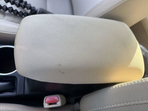 Used 2016 Toyota Corolla LE FWD image 31