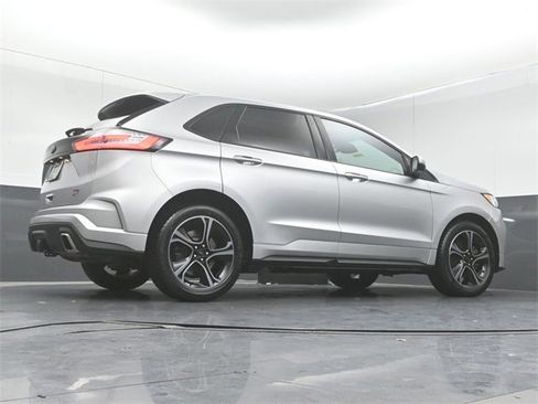 Certified 2019 Ford Edge ST w/ Convenience Package image 42