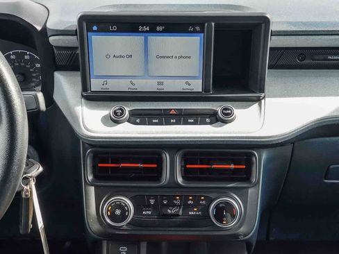 Used 2023 Ford Maverick XLT image 12