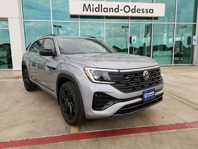 New 2026 Volkswagen Atlas Cross Sport SEL R-Line