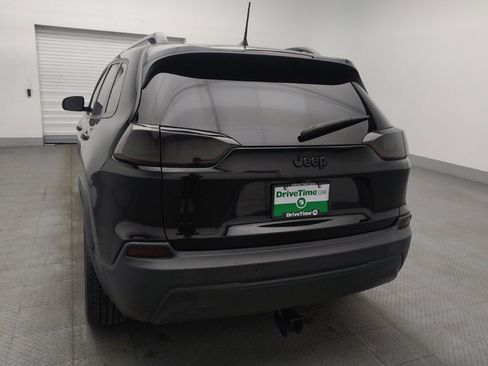 Used 2019 Jeep Cherokee Latitude Plus image 6