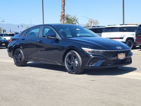 New 2026 Hyundai Elantra SEL Sport FWD image 33