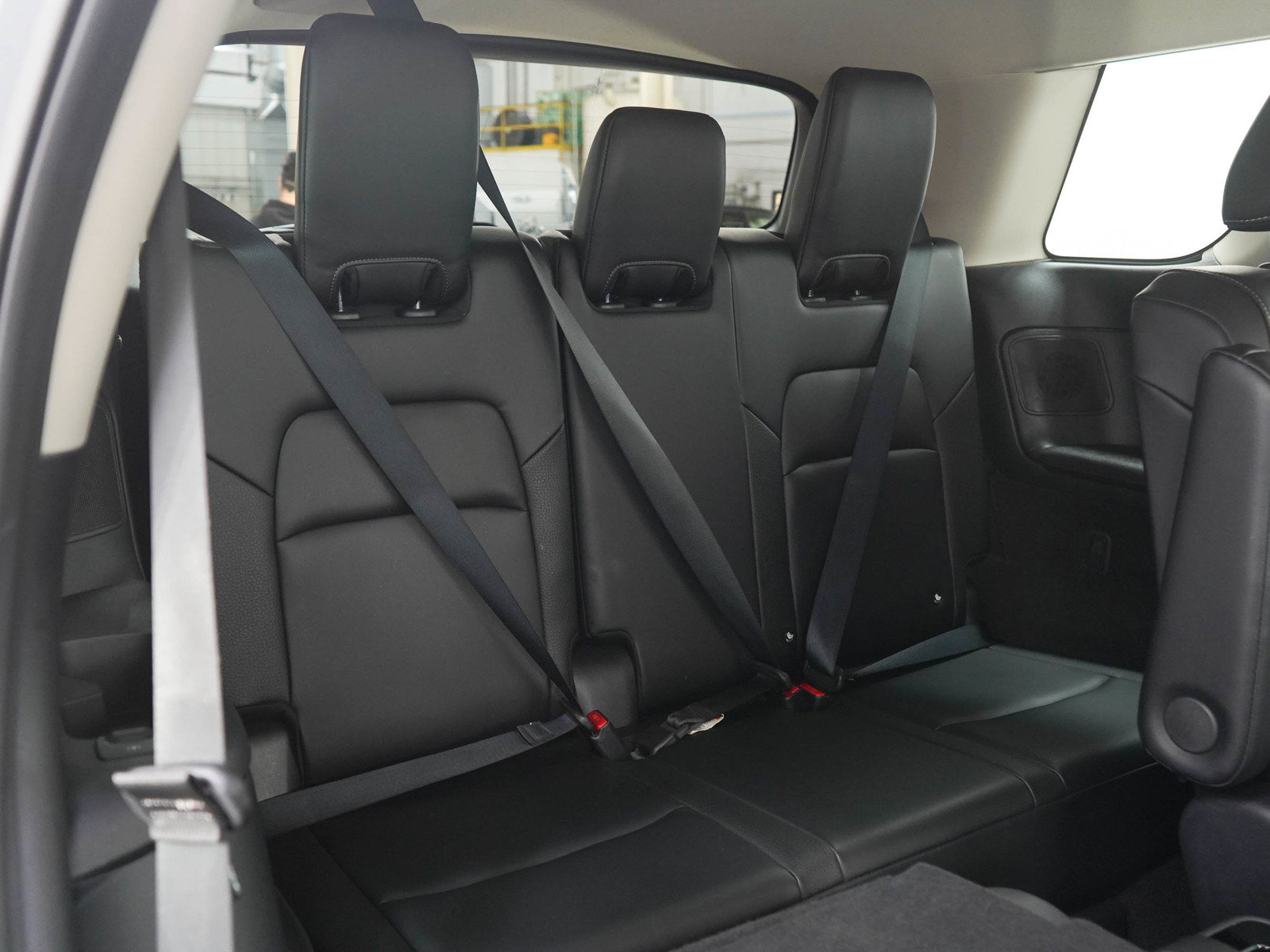 Used 2024 Nissan Pathfinder SL w/ SL Premium Package AWD/4WD image 13