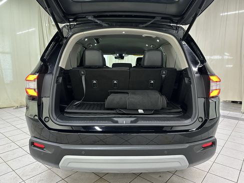 Used 2023 Honda Pilot EX-L image 8