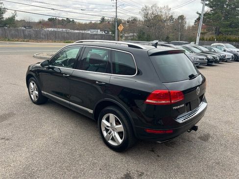 Used 2014 Volkswagen Touareg VR6 AWD/4WD image 3