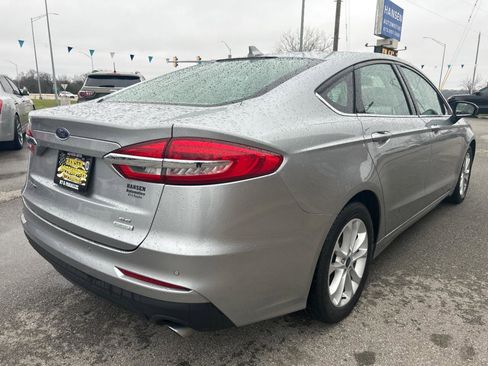 Used 2020 Ford Fusion SE FWD image 5