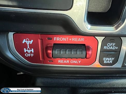 Used 2021 Jeep Wrangler Unlimited Rubicon w/ Xtreme Recon 35" Tire Package AWD/4WD image 26