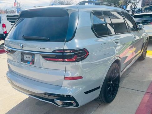 Used 2025 BMW X7 xDrive40i w/ M Sport Package image 2