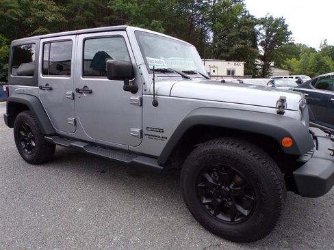 Used 2015 Jeep Wrangler Unlimited Sport w/ Quick Order Package 24S AWD/4WD image 4