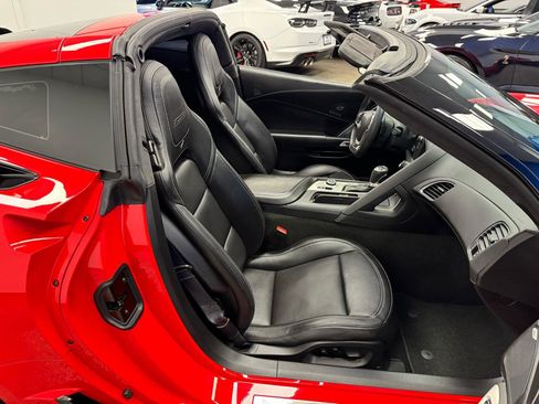 Used 2016 Chevrolet Corvette Z06 w/ 3LZ Preferred Equipment Group RWD image 17