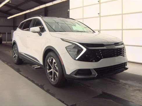 Used 2025 Kia Sportage EX w/ Premium Package image 1