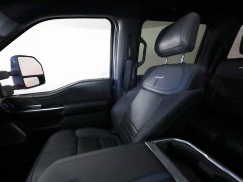 Used 2025 Ford F250 Platinum w/ Tremor Off-Road Package image 46