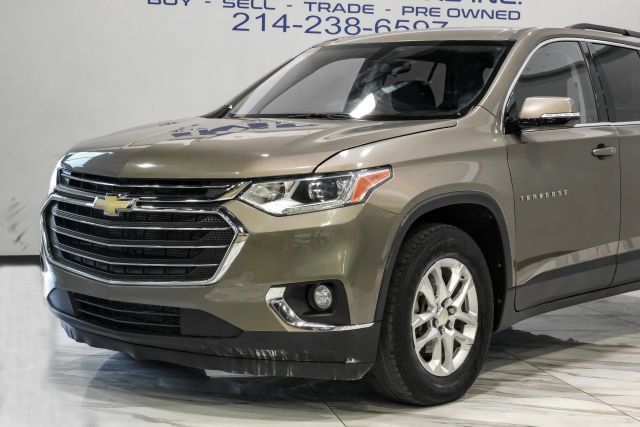 Used 2020 Chevrolet Traverse LT FWD image 6