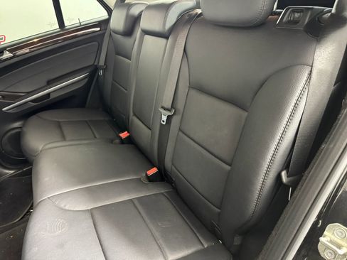 Used 2011 Mercedes-Benz ML 350 4MATIC image 35