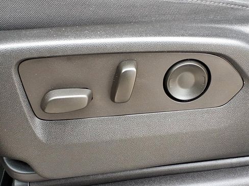 Certified 2022 GMC Sierra 1500 Elevation image 12