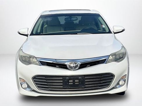 Used 2013 Toyota Avalon Limited image 3