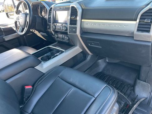 Used 2021 Ford F250 Lariat w/ Lariat Ultimate Package image 23