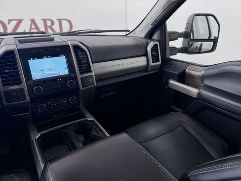 Used 2018 Ford F350 Lariat w/ FX4 Off-Road Package AWD/4WD image 26