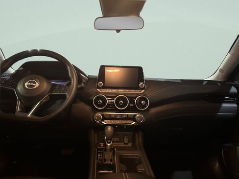 Used 2024 Nissan Sentra SV image 34