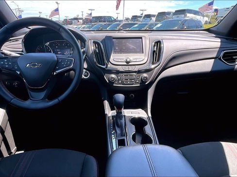Used 2024 Chevrolet Equinox RS AWD/4WD image 14