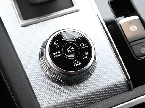 New 2023 Mitsubishi Outlander SEL AWD/4WD image 45