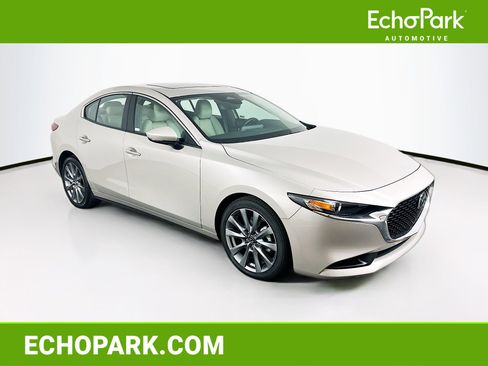 Used 2025 MAZDA MAZDA3 s image 1