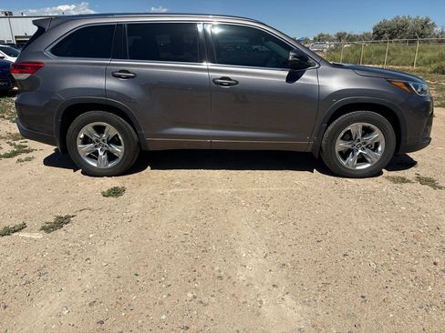 Used 2018 Toyota Highlander Limited AWD/4WD image 6