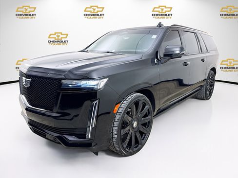 Used 2021 Cadillac Escalade ESV Sport w/ Driver Assist Tech Package image 3