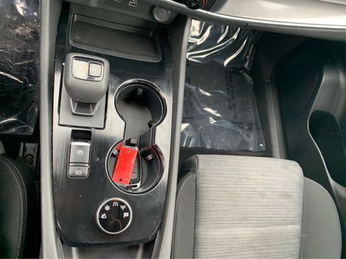 Used 2023 Nissan Rogue SV AWD/4WD image 20