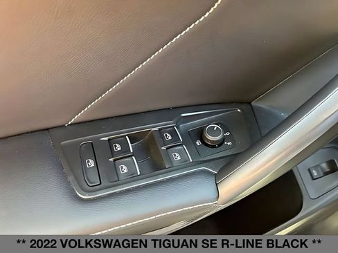 Used 2022 Volkswagen Tiguan SE R-Line AWD/4WD image 31