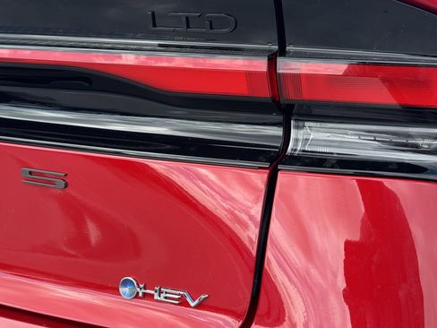 New 2026 Toyota Prius Limited image 14