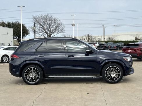 Used 2022 Mercedes-Benz GLE 350 w/ AMG Line Exterior image 3