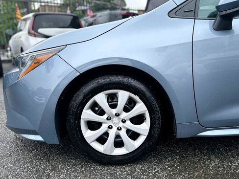 Used 2024 Toyota Corolla LE FWD image 4