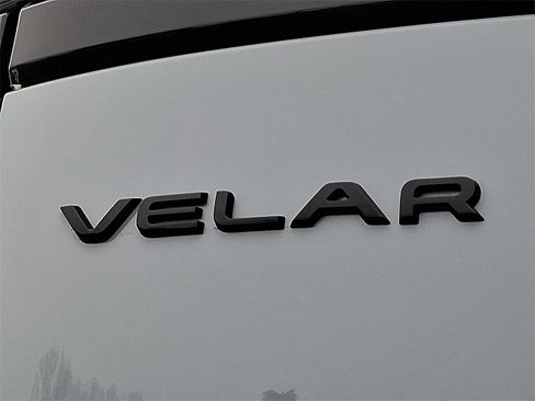 Used 2024 Land Rover Range Rover Velar Dynamic SE image 29