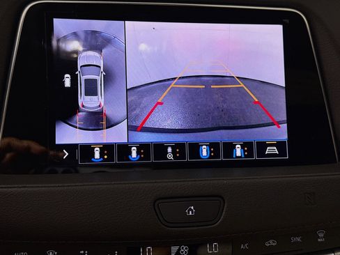 Used 2020 Cadillac XT4 Sport w/ Enhanced Visibility Package image 19