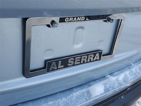 New 2025 Jeep Grand Cherokee L Altitude image 7