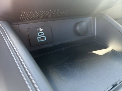 Used 2025 Ford Mustang GT Premium RWD image 25
