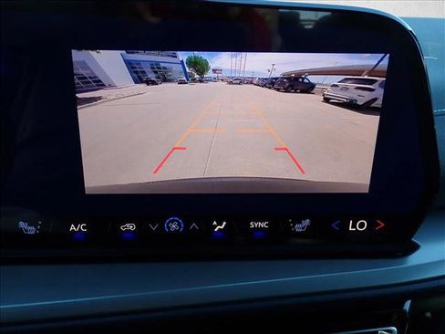 New 2026 Chevrolet Traverse LT w/ Midnight/Sport Edition AWD/4WD image 19